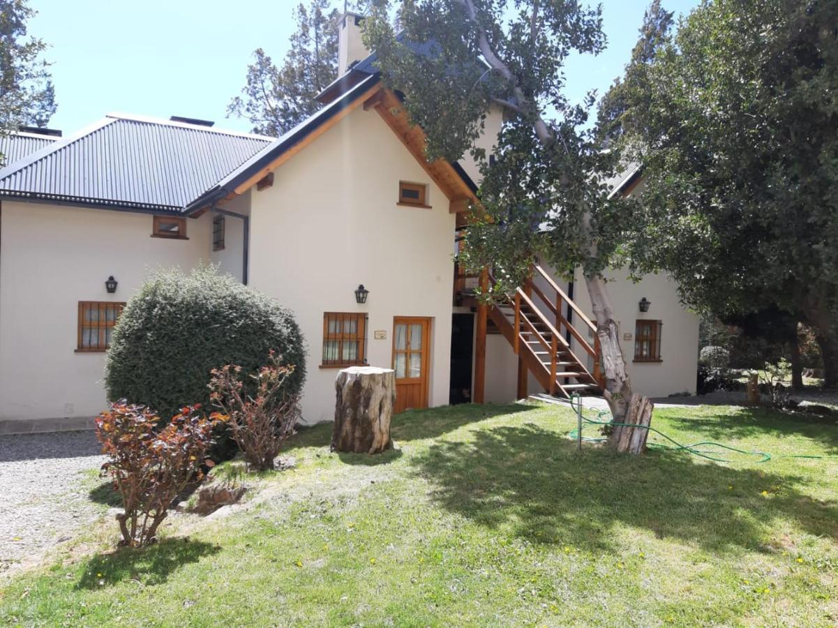 Apart Hotel Bungalows El Viejo Cipres San Carlos de Bariloche Exterior photo