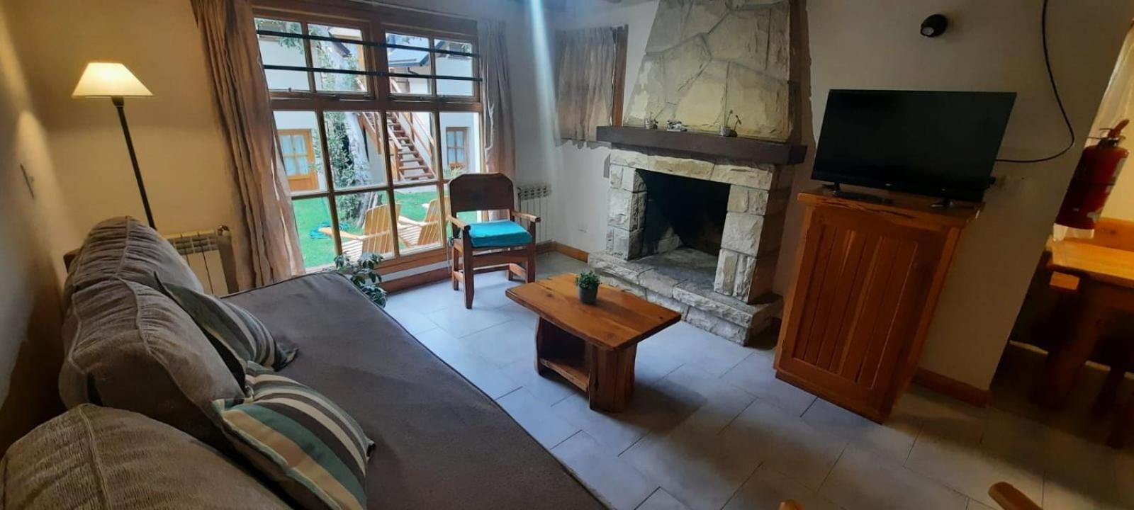 Apart Hotel Bungalows El Viejo Cipres San Carlos de Bariloche Exterior photo