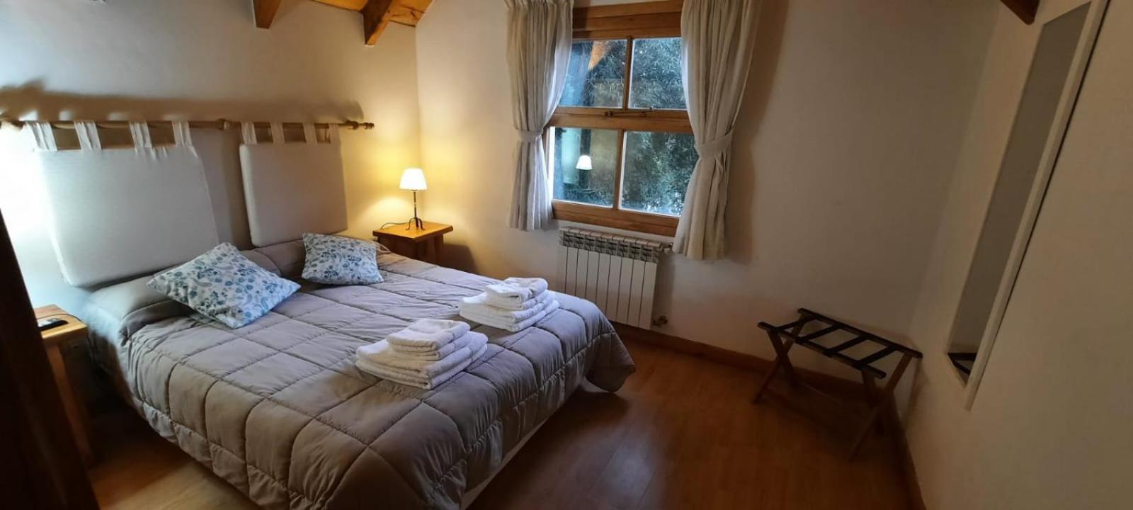 Apart Hotel Bungalows El Viejo Cipres San Carlos de Bariloche Exterior photo